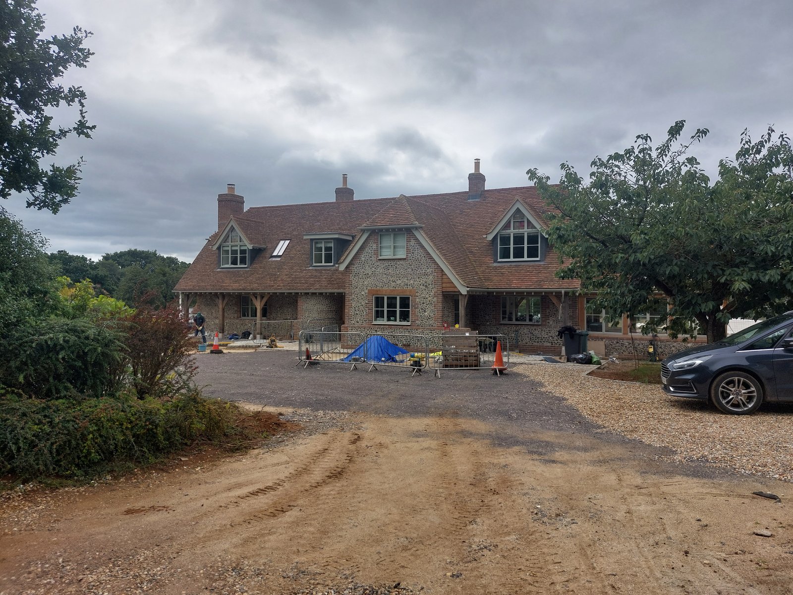 Granite sett and gravel driveway groundworks at a Bentley property